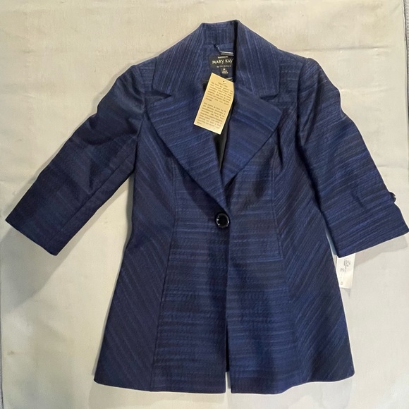 Mary Kay Blazer by Twinhill - Picture 1 of 8